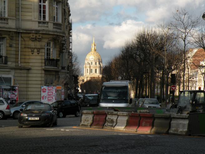  les Invalides, vu depuis la place Henri Queuille
